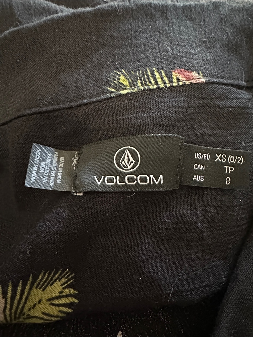 Volcom | Button-Down Dress - Picture 4 of 4